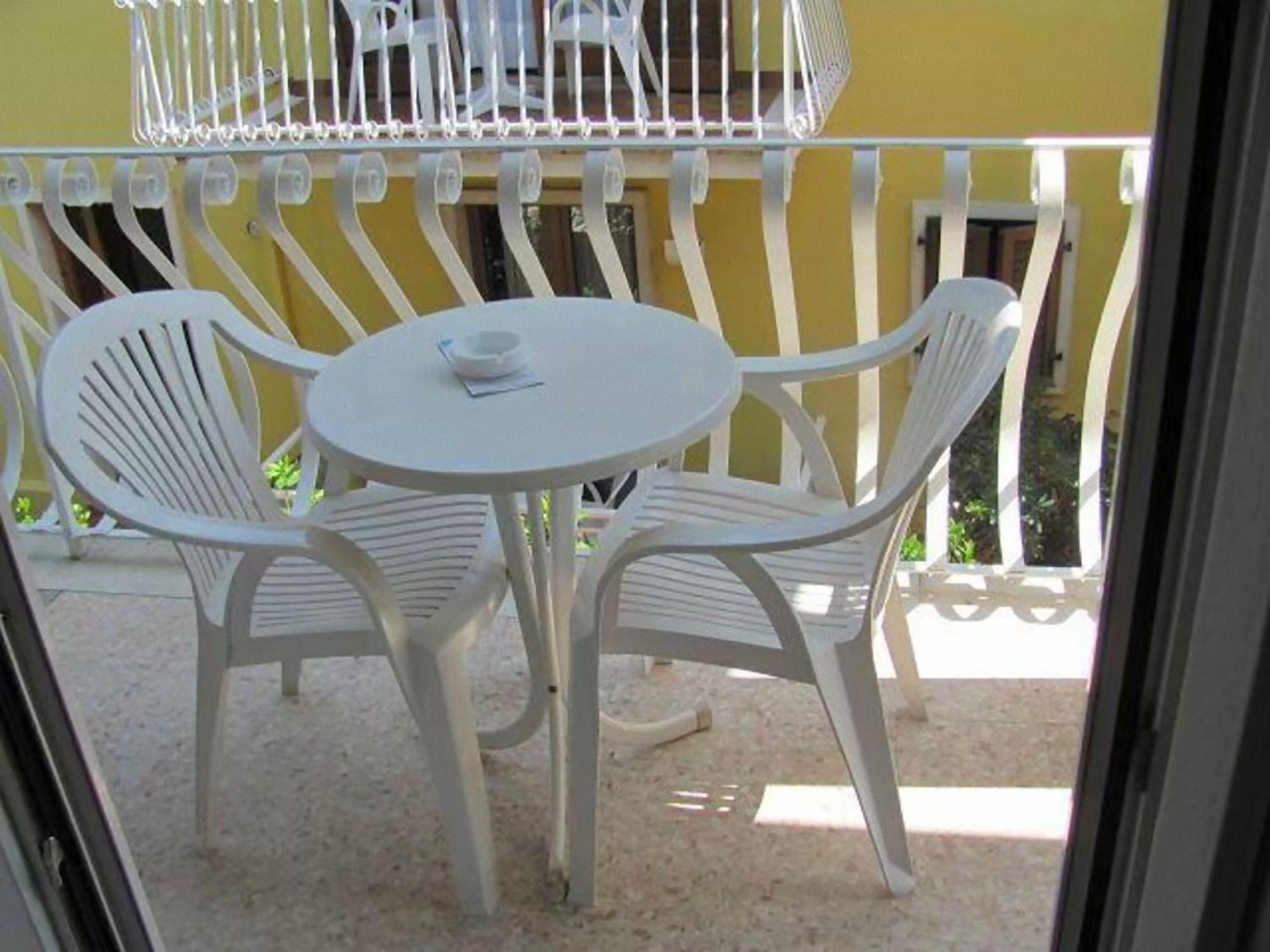 Hotel Luna Rossa (Adults Only) Malcesine Exterior photo
