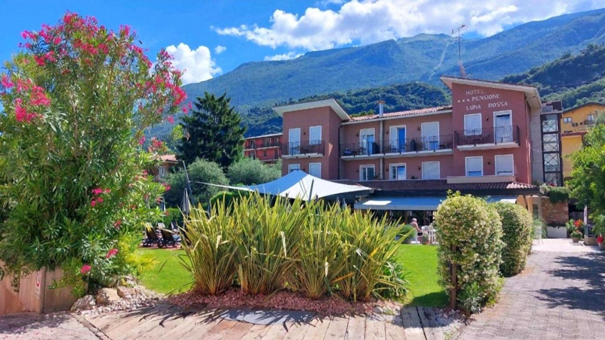 Hotel Luna Rossa (Adults Only) Malcesine Exterior photo